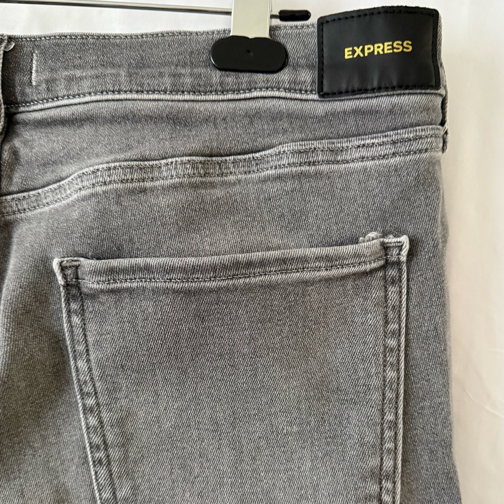 Express Mid Rise Skinny Jeans ✨ - Picture 5 of 6